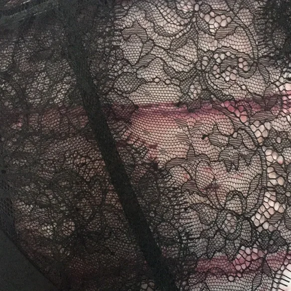 Express’s Black Lace Tank - Picture 5 of 6